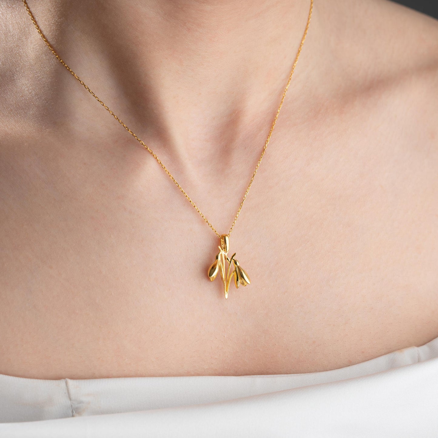 Snowdrop Flower Necklace | 925 Sterling Silver | January Birth Flower Minimalist Jewelry | Birth Month Gift