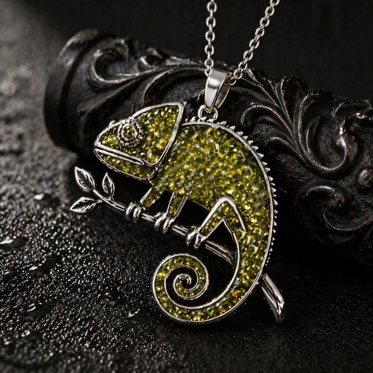 Peridot Chameleon Necklace | 925 Sterling Silver Animal Jewelry | Minimal Color Changing Design | Gift for Creative Souls