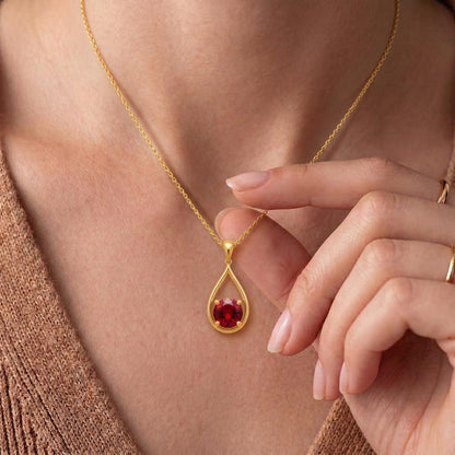 Divine Tear Necklace | 925 Sterling Silver | Elegant Teardrop Design | Special Occasion Gift